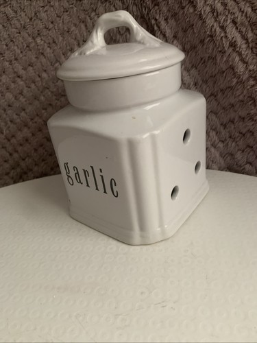 Garlic pot with - breathe, holes