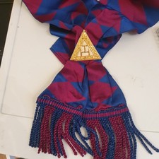 Masonic Scottish Royal Arch Companions Sash. Metallic Symbol. Pre Owned 