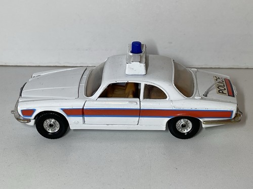 Corgi toys 429 jaguar - corgi,