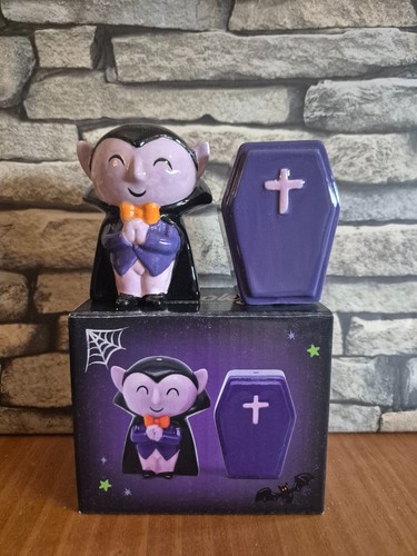 Spooky dracula coffin - dracula, salt
