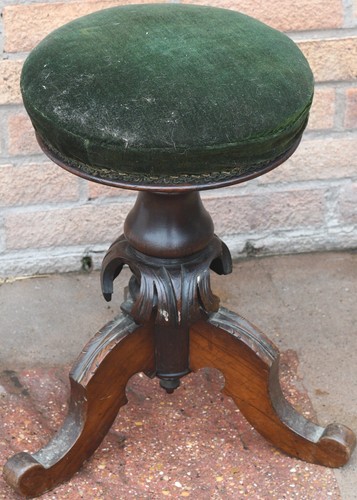 Old carved fancy - fancy, round