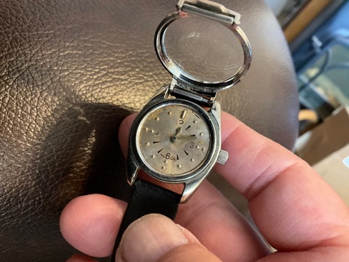 Braille womens quartz watch