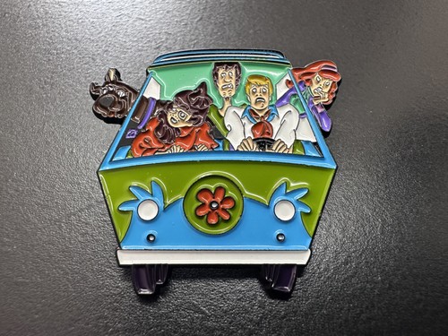 Scooby doo enamel pin - pin, badge