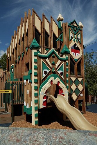 Dragon hollow playland - dragon,