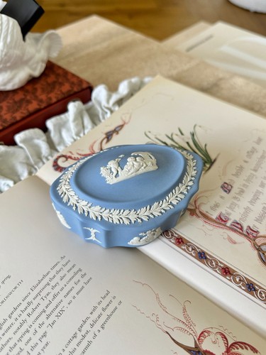 Wedgwood blue and white - wedgwood,