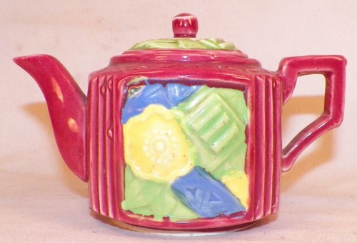 Childs tea pot - childs, red