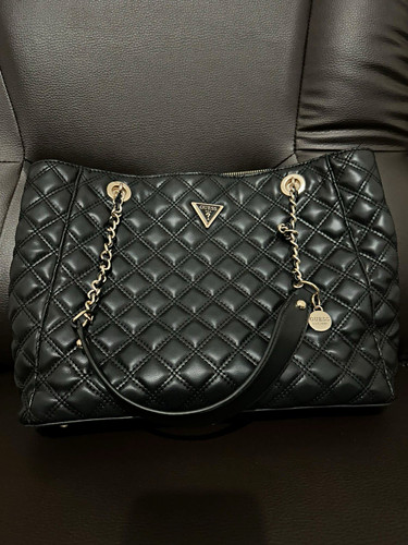 Guess large black quilted faux - large,