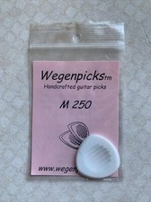 Wegen M 250 Mandolin Pick 