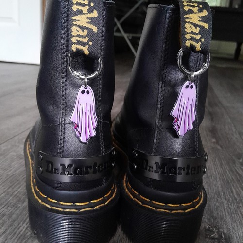 Pastel ghost boot charms - ghost, dr