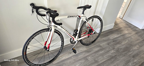 Specialized allez road bike - road,
