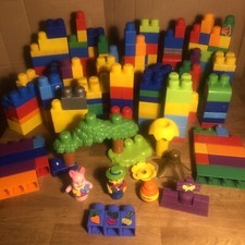 Pooh and Piglet plus specials and 200+ blocks. Mega Bloks huge bundle