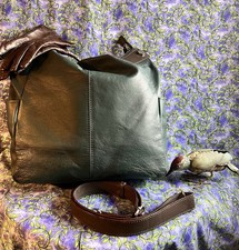 L. CREDI Large Leather bucket