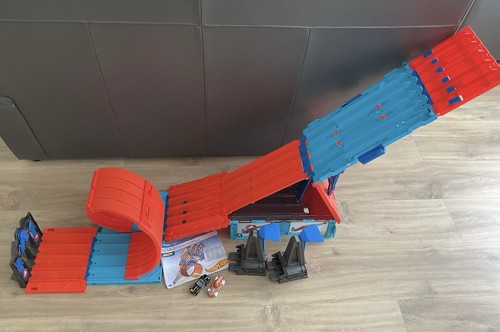 Hot wheels race crate track - crate,