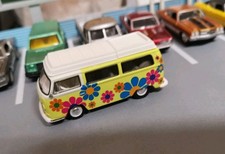 VOLKSWAGEN T2 BAY WINDOW