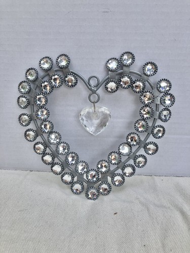 Shabby chic grey diamanté - chic,