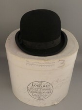 PRE-OWNED BLACK BOWLER HAT LOCK & CO LONDON SIZE LABEL 6 3/4  IN ASSOCIATED BOX