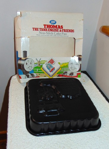 Vintage thomas the tank - tank, cake