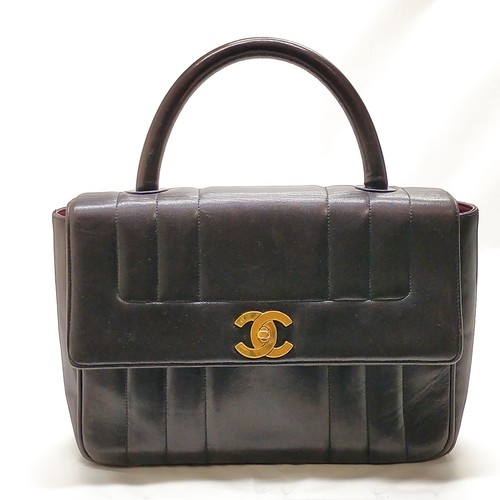 Chanel hand bag black leather - chanel,