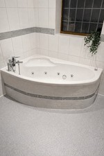 Whirlpool Corner Bath And