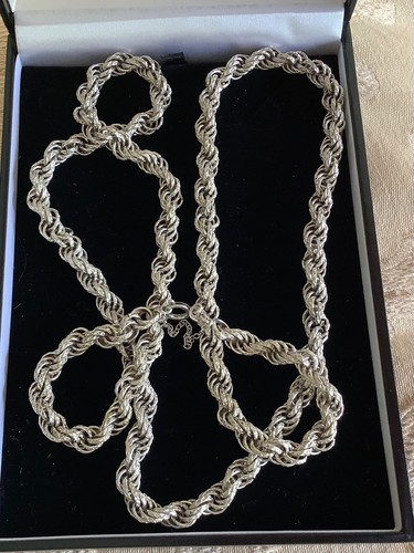 Heavy silver rope chain