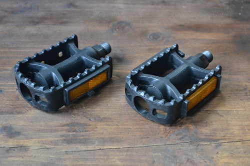 Vintage 892 resin pedals - resin,