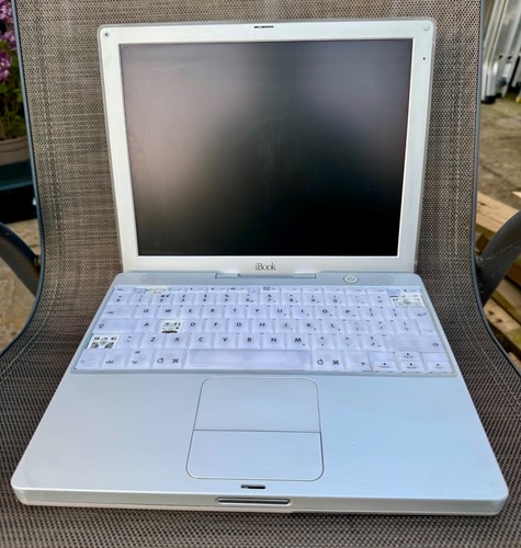 Apple 2001 ibook - (dual, usb)
