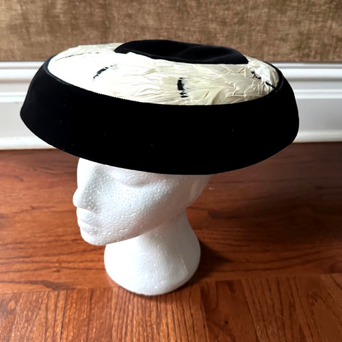Vtg 50s new look platter - , hat