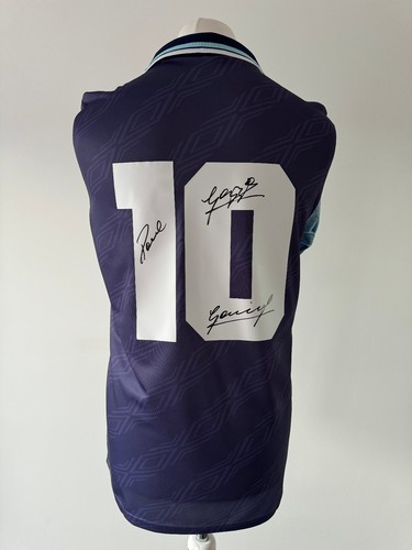 Signed paul gascoigne - paul,