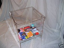 CLEAR ACRYLIC SIDE TABLE