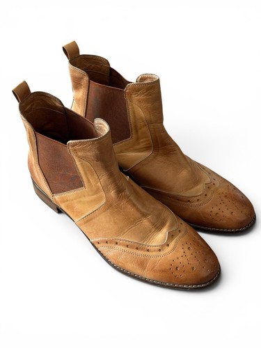 Mona flying chelsea wingtip - flying,