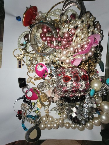 Large 935kg mixed costume - 1.935kg,