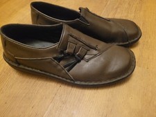 WOMENS LORETTA LEATHER SLIP ON