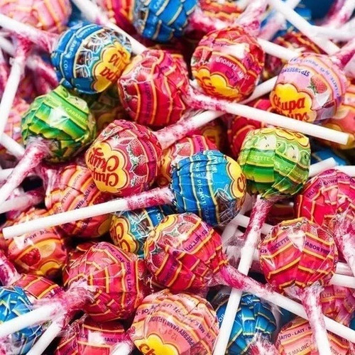 200 assorted chupa chups - 200,