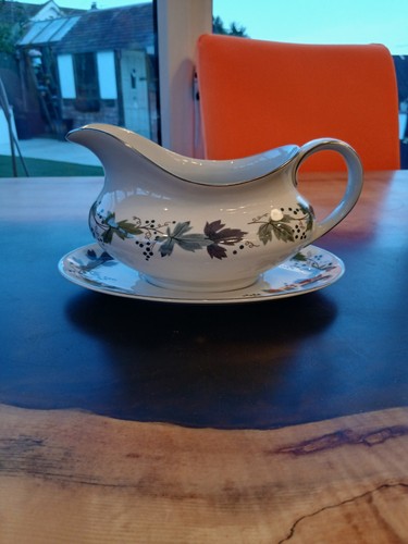 Royal doulton burgundy - doulton,