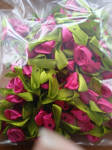 Small satin rose - small,
