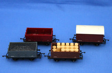 Triang railway OO gauge goods/freight wagons (x4) - boxed