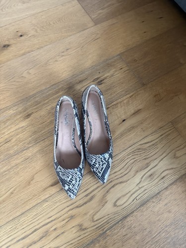 Animal print style slip - style, slip-on