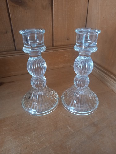 Stunning pair glass - stunning, of