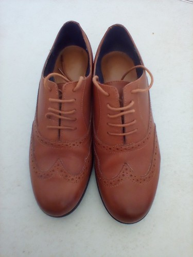 Clarks hamble oak - v.g.c.clarks,
