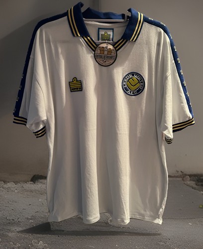 Leeds united 1977 home - leeds,