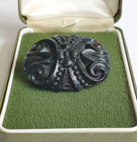 Antique victorian carved bog - antique,
