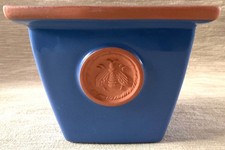 Lovely Wedgwood Sarahs Garden blue glazed small indoor/outdoor plant pot