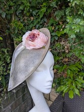 Light Gold, Dusky Pink