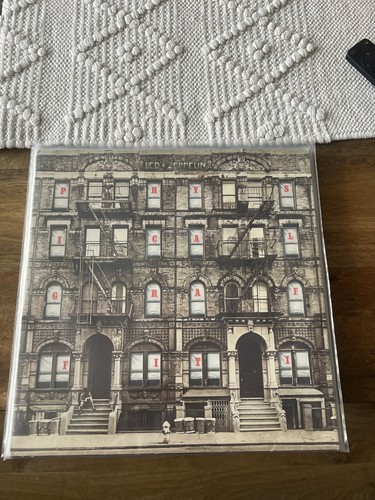 Led zeppelin physical graffiti - led,