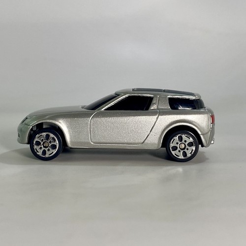 Maisto 2002 saab 64 scale - 2002, 9x