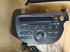 Honda Accessory car radio and CD player unit,part number P/N: 39101-TF2-E211-M1