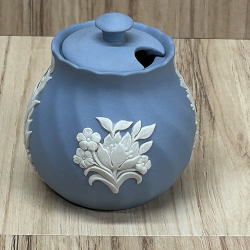 Wedgwood blue jasperware - wedgwood,
