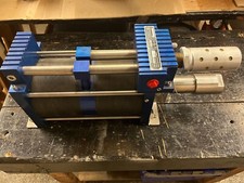 Air operated hydrostatic high pressure test pump - 20,000PSI -  Manufacturer HII