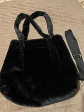 moda in pelle black faux fur tote bag