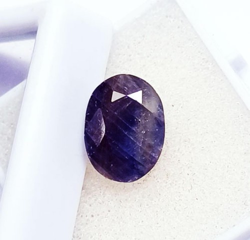 100 natural blue sapphire - 100%,